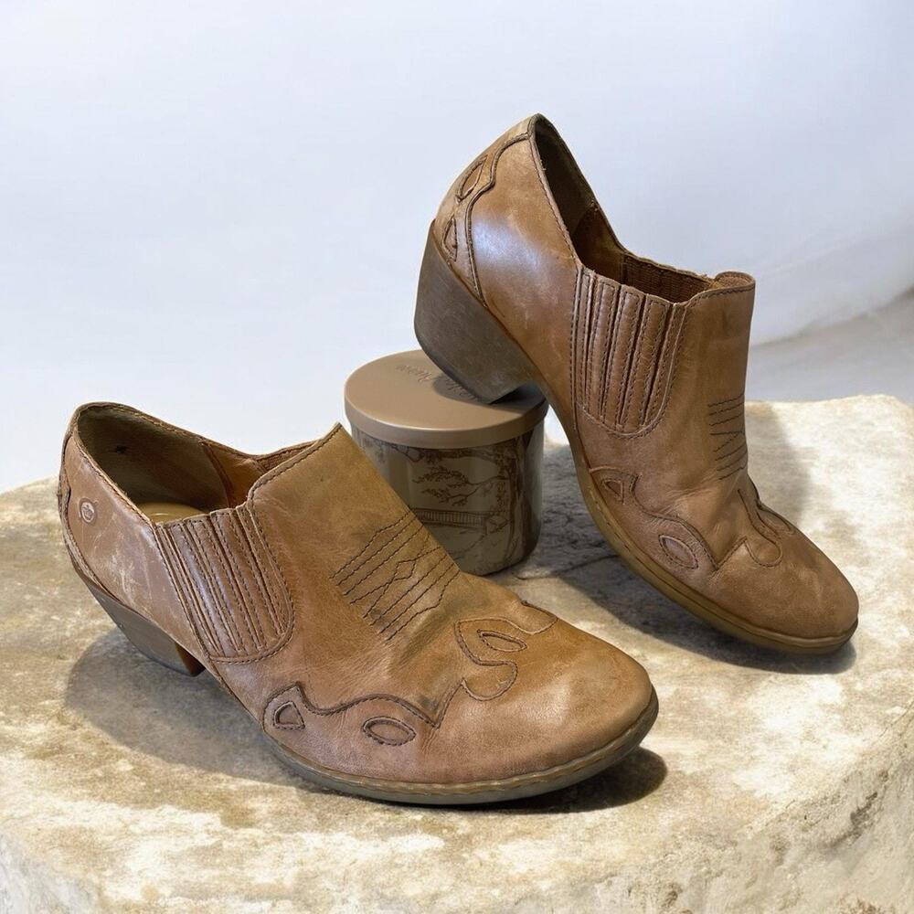 BORN Amibeth Women’s 10 Brown Distressed Leather Slip On Western Ankle Booties